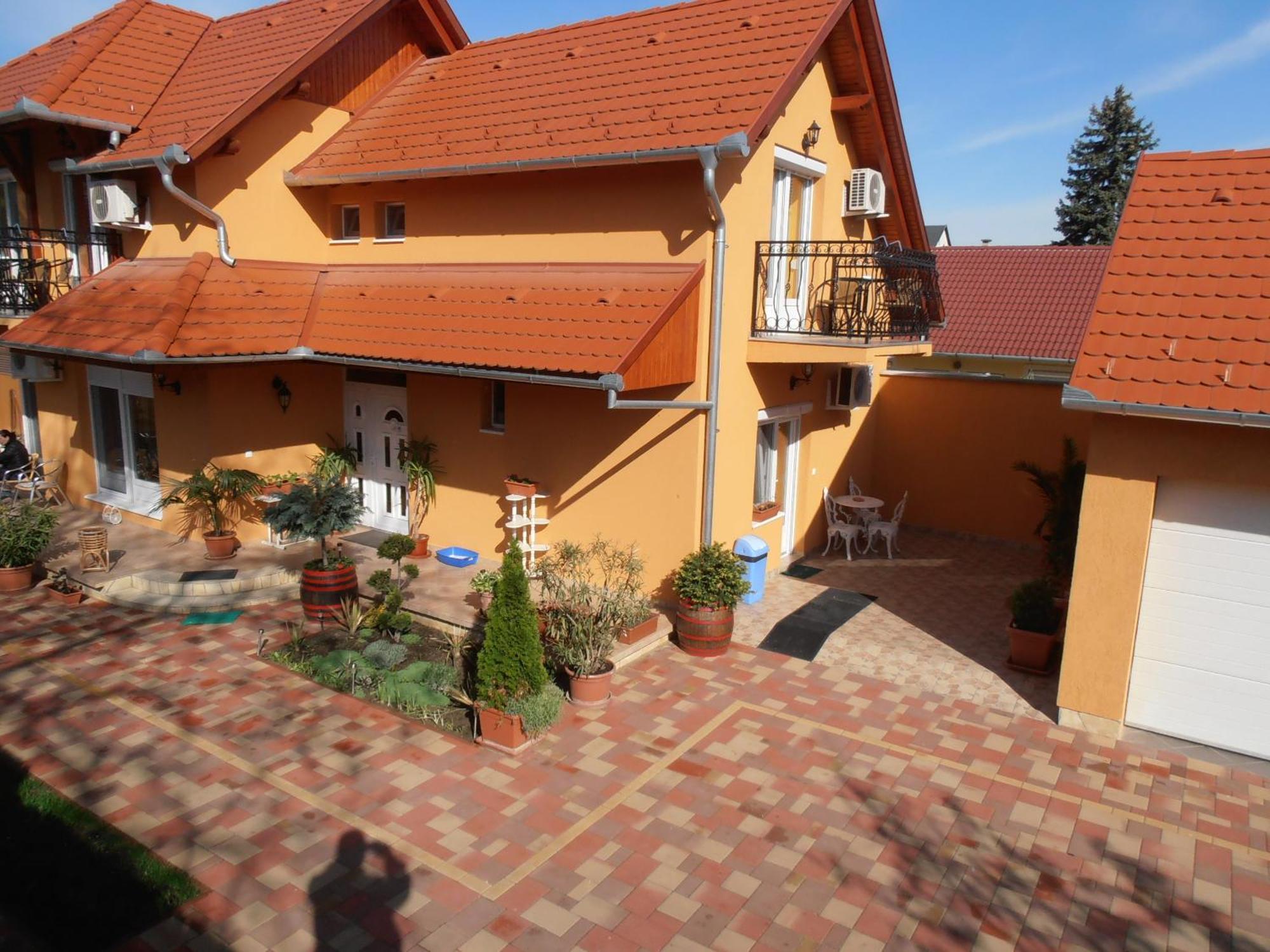 Gal Apartmanhaz ฮอร์กานี ภายนอก รูปภาพ
