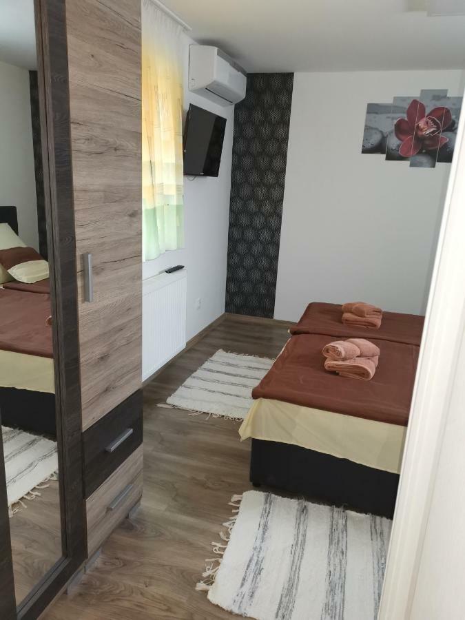 Gal Apartmanhaz ฮอร์กานี ภายนอก รูปภาพ