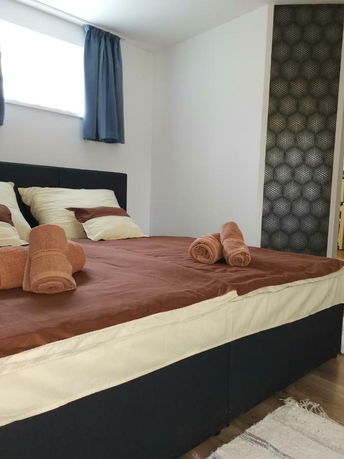 Gal Apartmanhaz ฮอร์กานี ภายนอก รูปภาพ