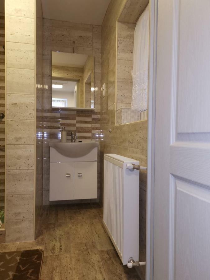 Gal Apartmanhaz ฮอร์กานี ภายนอก รูปภาพ