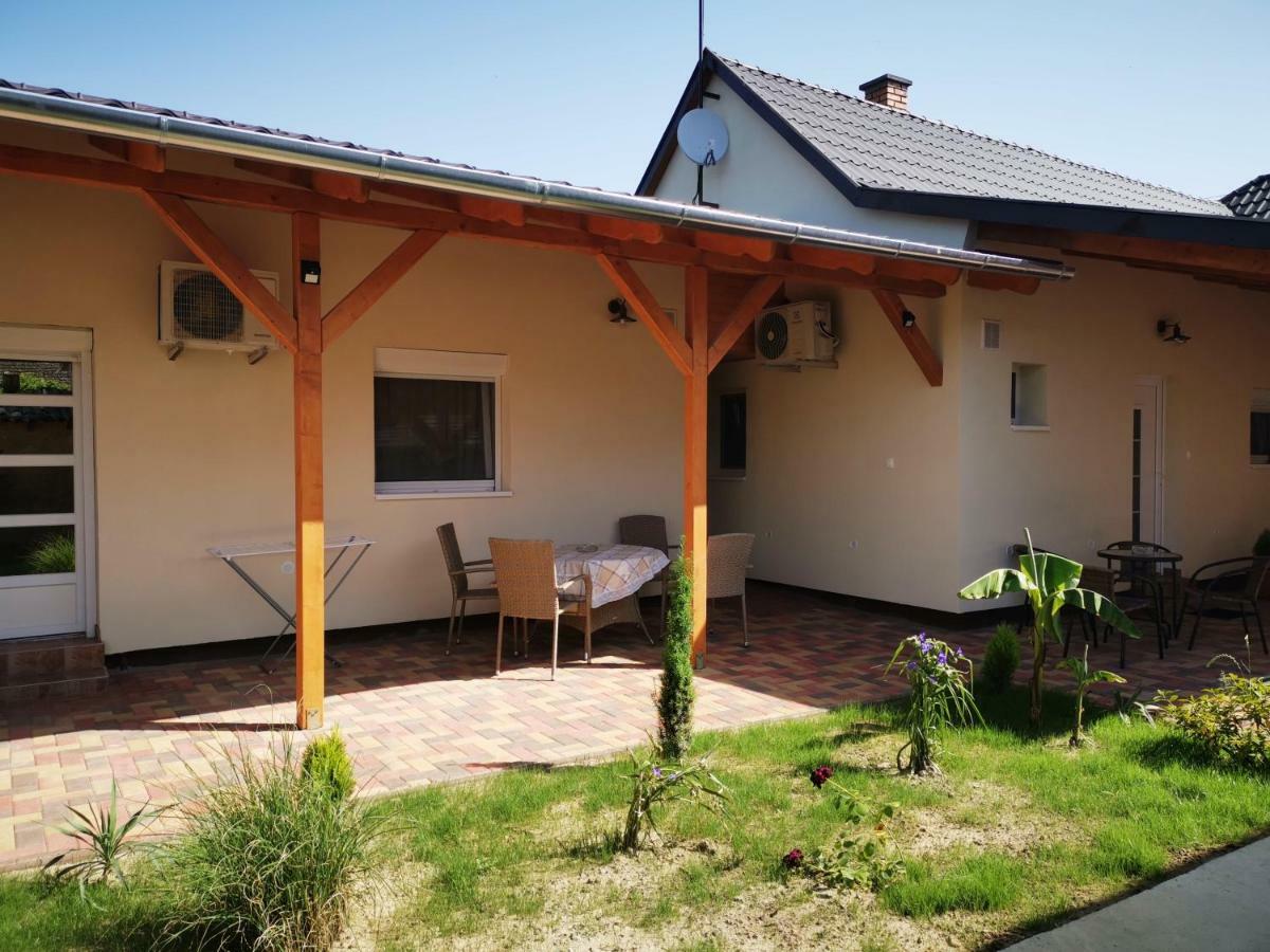 Gal Apartmanhaz ฮอร์กานี ภายนอก รูปภาพ
